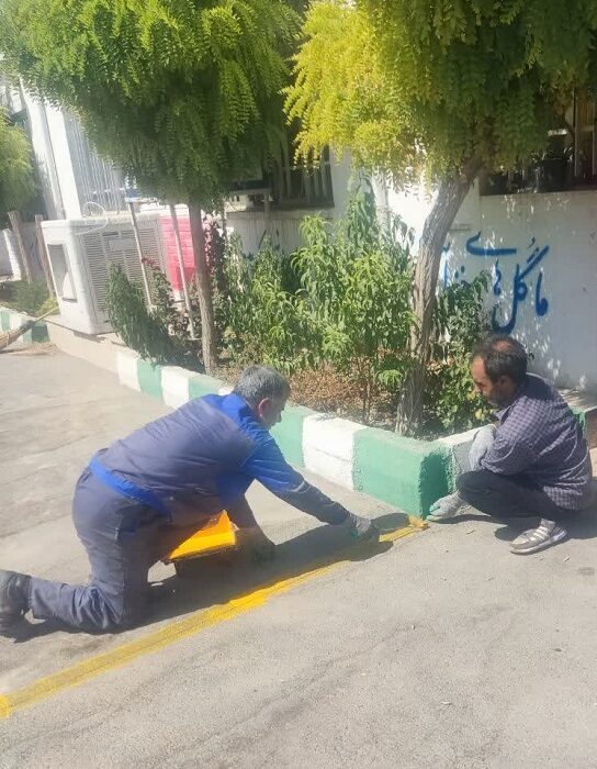 رنگ آمیزی مدارس